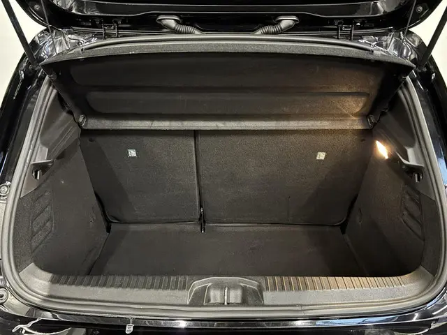 Renault Clio 1.0 TCe Intens 2021 Benzine 8