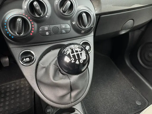 Fiat 500C 1.0 Hybrid Dolcevita 2022 Benzine 17