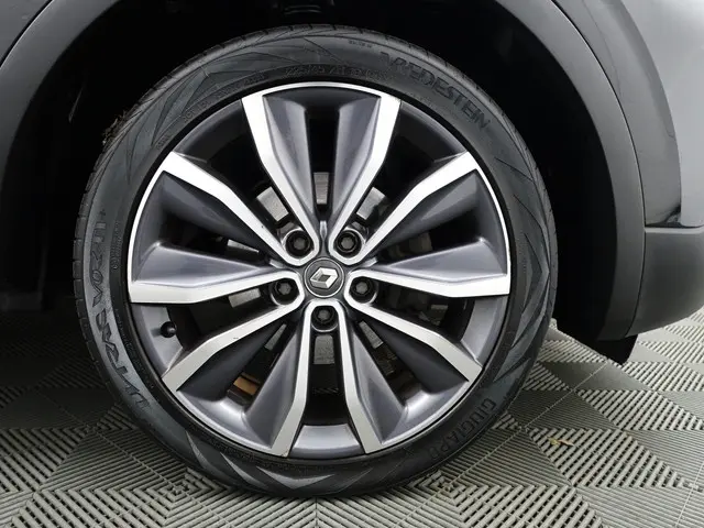 Renault Kadjar 1.2 TCe Bose Aut- 2018 Benzine 24