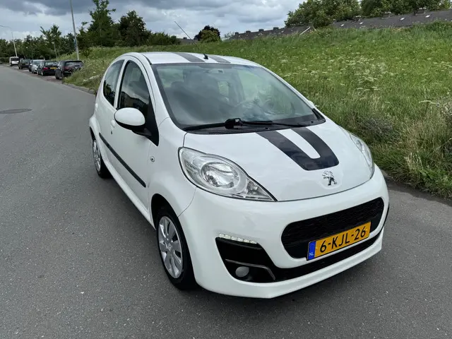 Peugeot 107 1.0 Active 5Drs Airco 2013 Benzine 7