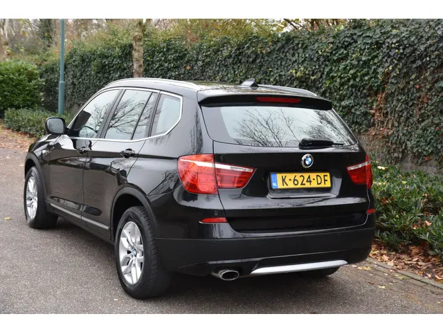 BMW X3 xDrive20i High Executive 2013 Benzine 5