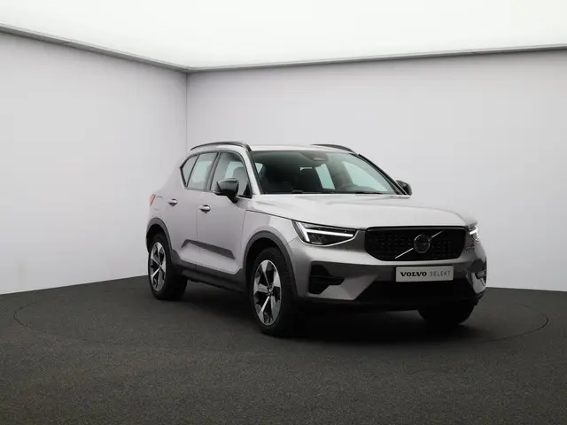Volvo XC40 2.0 B4 Plus Dark 2025 Benzine 25