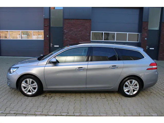 Peugeot 308 2