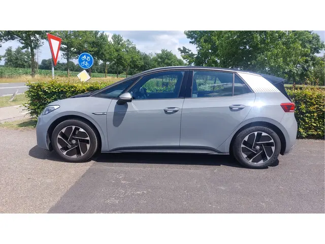 Volkswagen ID.3 First 58 kWh 2020 Elektrisch 13