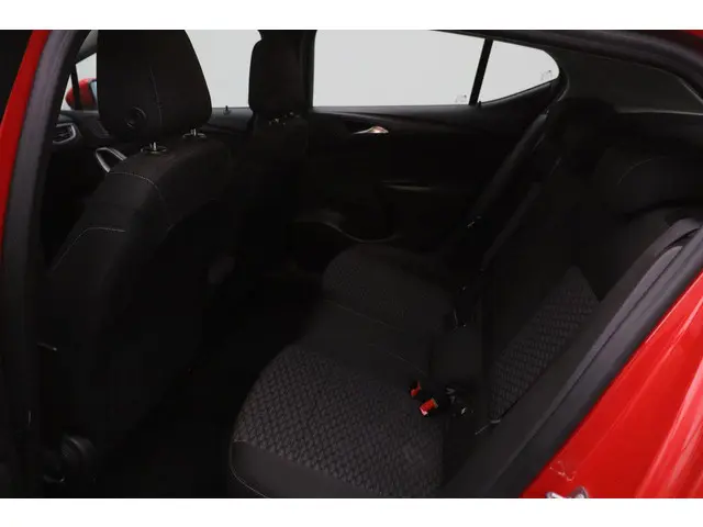 Opel Astra 1.0 Edition 2016 Benzine 8