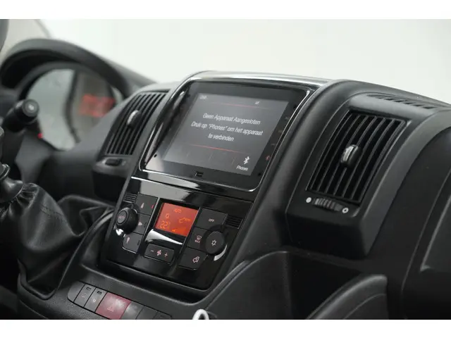 Citroën Jumper 2.2 BlueHDi 120 L2H2 3.0t 2023 Diesel 26