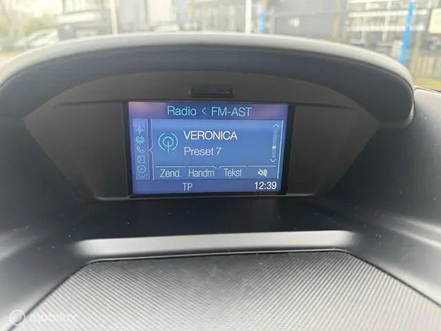 Ford Kuga 1.6 Titanium 2014 Benzine 14