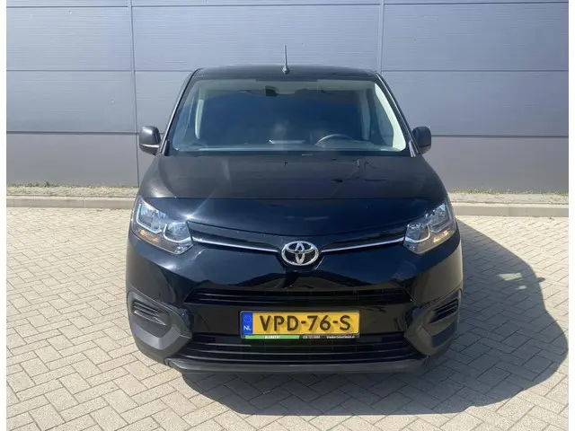 Toyota ProAce CITY 1.5 D-4D Cool 2022 Diesel 6