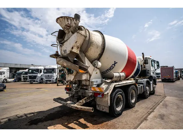 MAN TGS 32 360 BB+ LIEBHERR 9m3 2016 Diesel 4