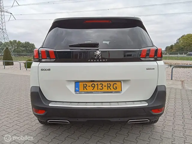 Peugeot 5008 1.2 GT-Line /automaat/clima/pano 2019 Benzine 5