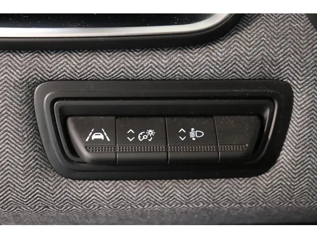 Renault Clio 1.0 TCe 90 GPF techno 2023 Benzine 23