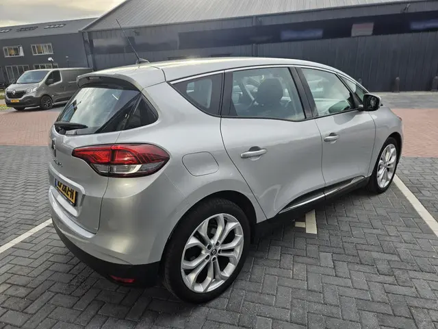 Renault Scénic 1.2 TCe Life Zeer nette auto! 2016 Benzine 9