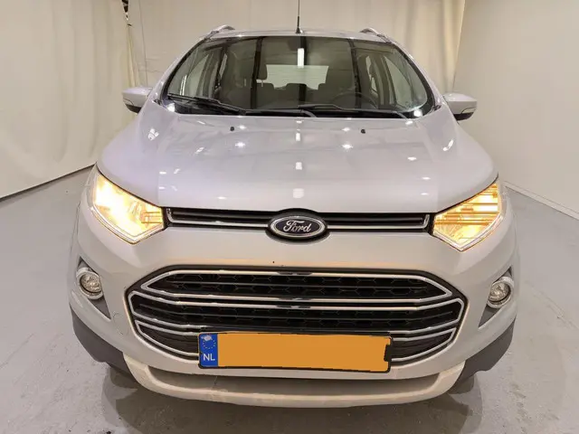 Ford EcoSport 2