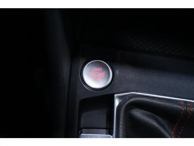 SEAT Tarraco 1.5 TSI FR Business Intense 2023 Benzine 28