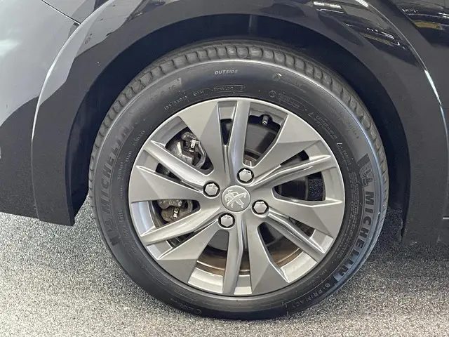 Peugeot e-208 EV Active Pack 50 kWh 2023 Elektrisch 25