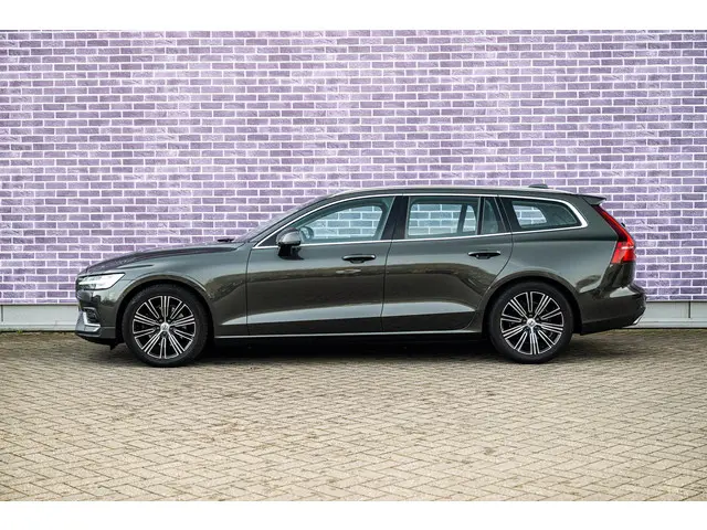 Volvo V60 2.0 T4 Momentum Pro 2019 Benzine 5