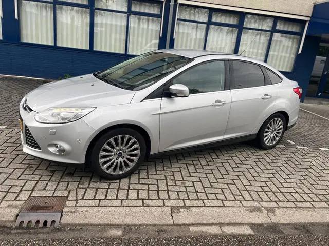 Ford Focus 1.0 EcoBoost Titanium 2013 Benzine 14