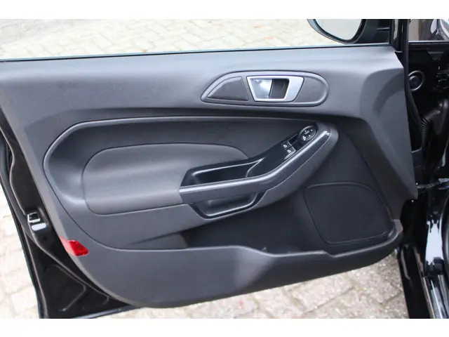 Ford Fiesta 1.0 EcoBoost Titanium X 2015 Benzine 9