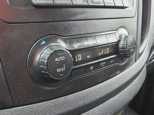 Mercedes-Benz Vito 114 2020 Diesel 10