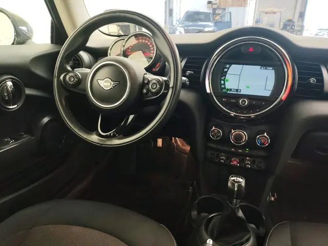 MINI Cooper Mini 1.5 Salt Business 2020 Benzine 6