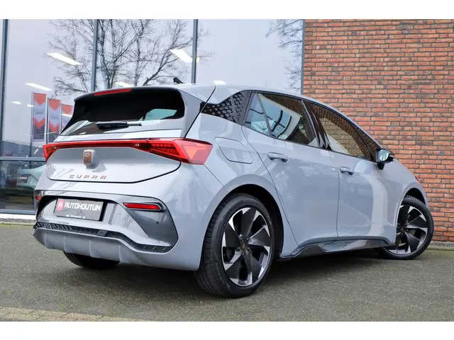 CUPRA Born 170KW 62 kWh 2024 Elektrisch 2