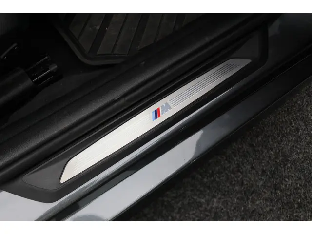 BMW 3 Serie Touring 335i High Executive 2014 Benzine 31