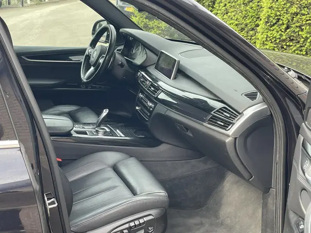 BMW X5 xDrive40e High Executive 2015 Hybride Benzine 14