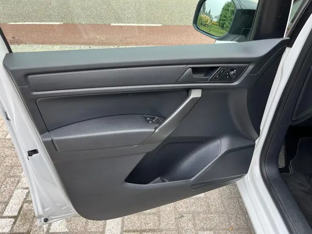 Volkswagen Caddy 1.4 TSI AUTOMAAT 2020 Benzine 20