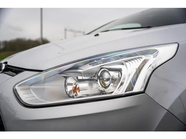 Ford B-MAX 1.0 EcoBoost Titanium 2017 Benzine 26