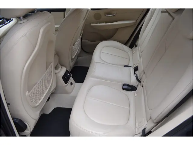 BMW 2 Serie Active Tourer 218i Executive 2015 Benzine 15