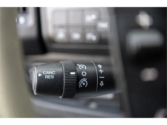 Citroën Jumper 2.2 BlHDi 140PK L2H2 33 2022 Diesel 16