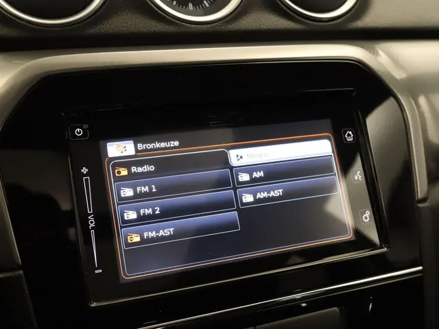 Suzuki Vitara 1.6 High Executive 2015 Benzine 37