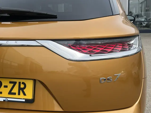DS DS 7 Crossback 1.2 PureTech So Chic 2021 Benzine 53