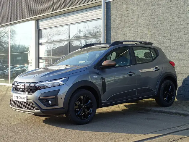 Dacia Sandero Stepway 1.1 TCe 110 Extreme 2025 Benzine 25