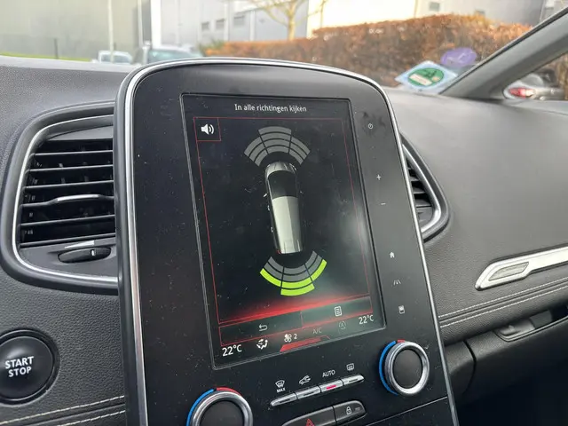 Renault Grand Scénic 1.3 TCe Bose 2019 Benzine 25