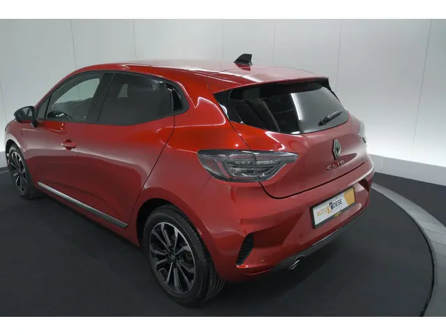 Renault Clio 1.0 TCe 90 GPF techno 2025 Benzine 23