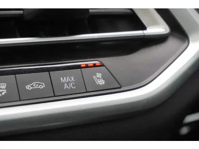 BMW X6 xDrive40i Executive 2021 Benzine 15