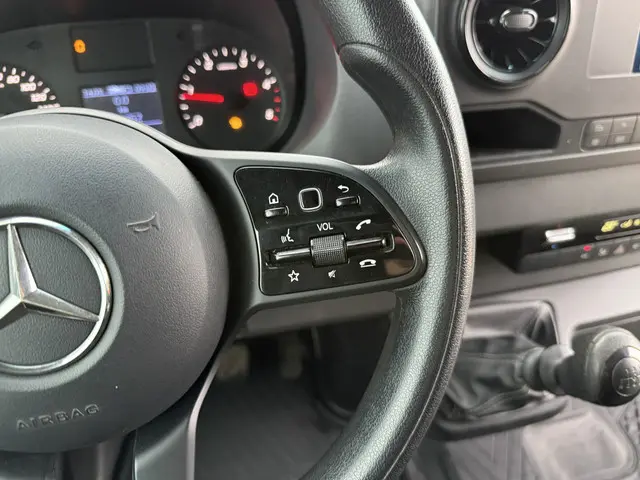 Mercedes-Benz Sprinter 317 1.9 CDI 2021 Diesel 23
