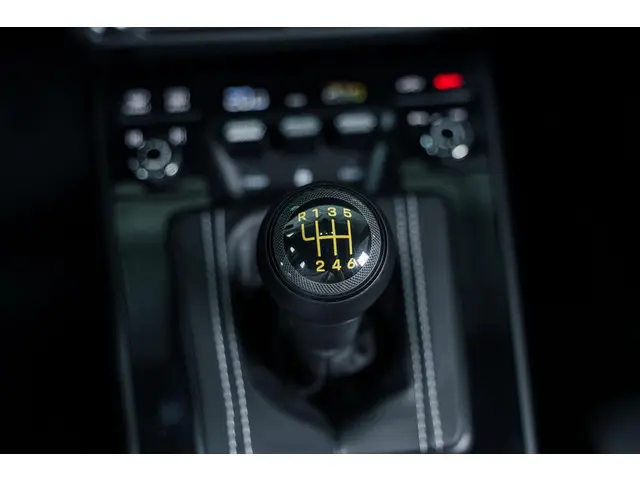 Porsche 911 4.0 GT3 Touring 2021 Benzine 50