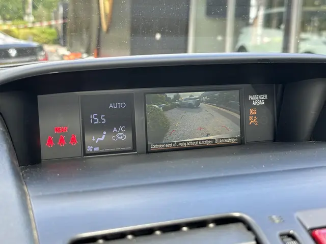 Subaru Forester 2.0 Luxury Plus 2014 Benzine 12
