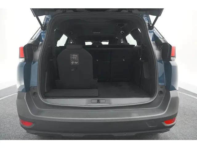 Peugeot 5008 PureTech 130 EAT8 Active Pack 2023 Benzine 65