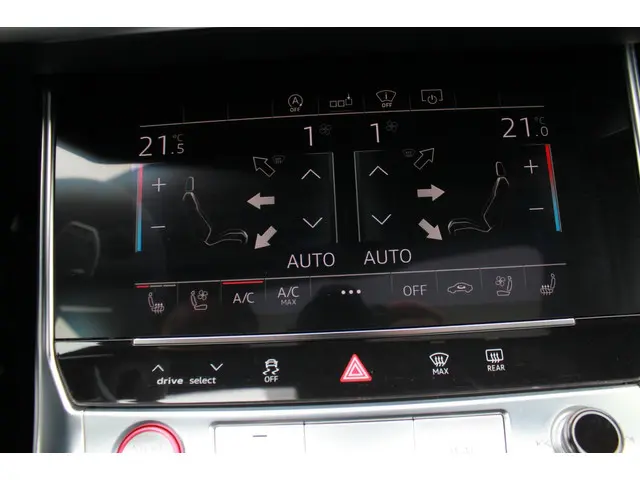 Audi RS6 A6 Avant TFSI quattro 2020 Hybride Benzine 37