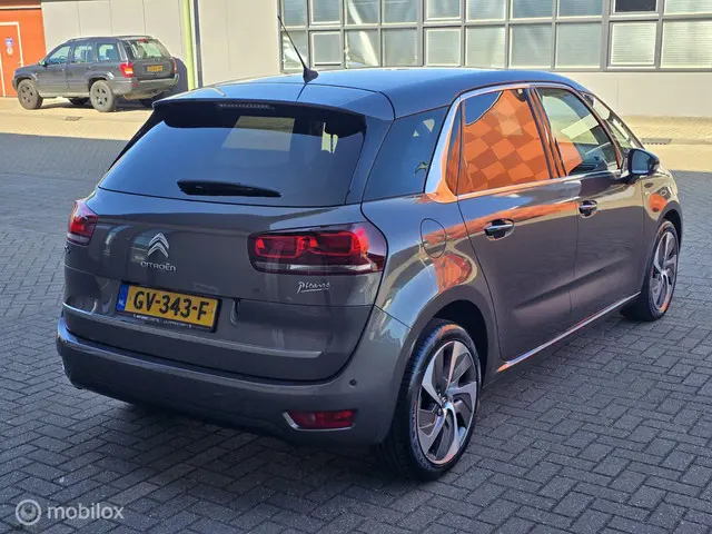 Citroën Grand C4 Picasso 1.6 e-THP Exclusive 2015 Benzine 3
