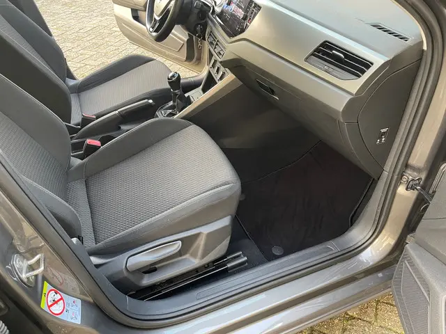 Volkswagen Polo 1.0 TSI Beats 2019 Benzine 15