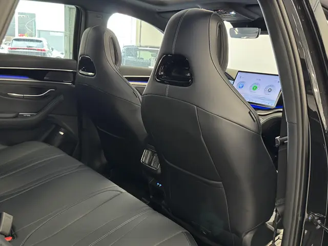 BYD SEAL U 1.5 DM-i FWD Boost 2025 Hybride Benzine 38