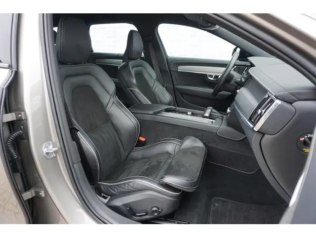 Volvo V90 2.0 B4 R-Design 2021 Benzine 5
