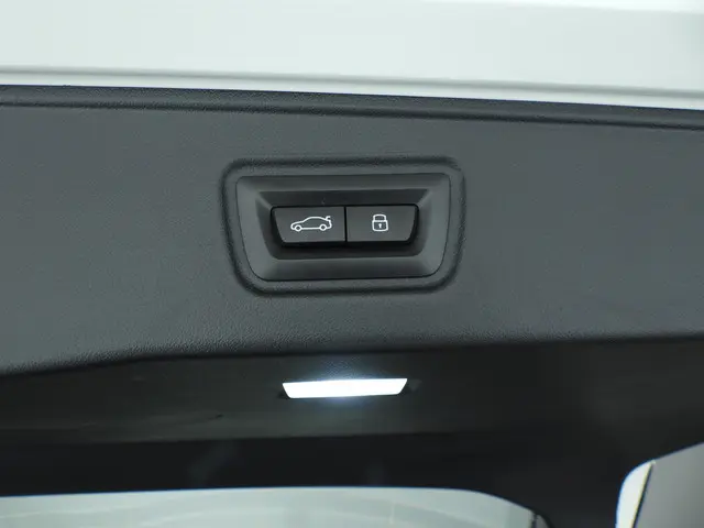 BMW 5 Serie Touring 530e 2024 Hybride Benzine 41