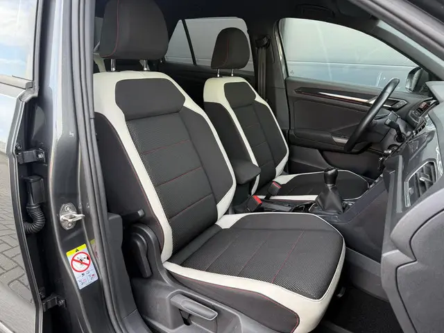 Volkswagen T-Roc 1.5 TSI Sport 2018 Benzine 11