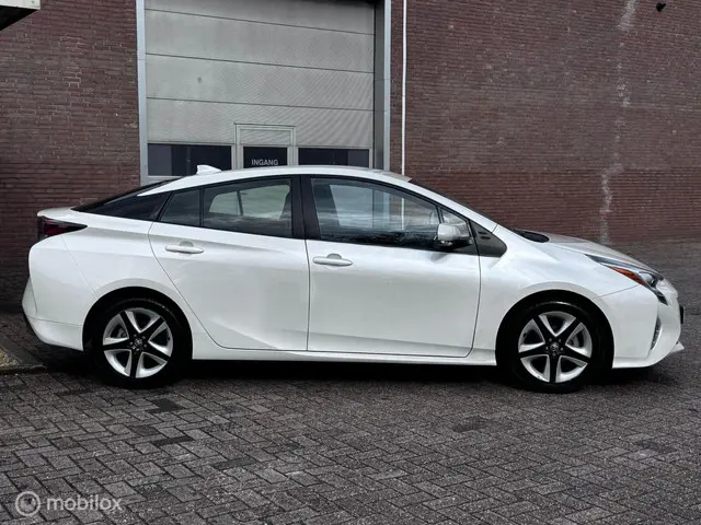 Toyota Prius 1.8 Business Plus 2017 Hybride Benzine 5