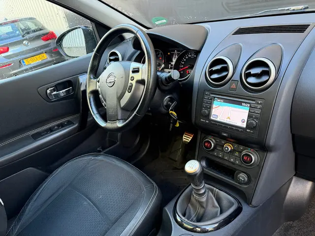Nissan QASHQAI 1.6 dCi |Pano|360|Alcantara 2013 Diesel 24